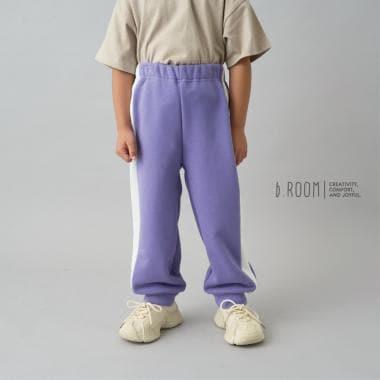 【日常標準服飾系列】【吸水速幹】寬鬆版型側邊條紋衛褲