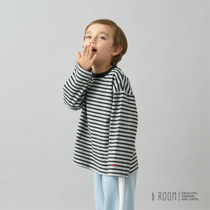 【日常標準服飾系列】寬鬆版型條紋長袖T恤