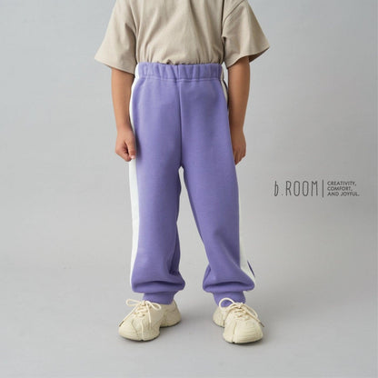 【日常標準服飾系列】【吸水速幹】寬鬆版型側邊條紋衛褲