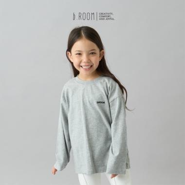 【日常標準服飾系列】寬鬆版型單點簡約長袖T恤