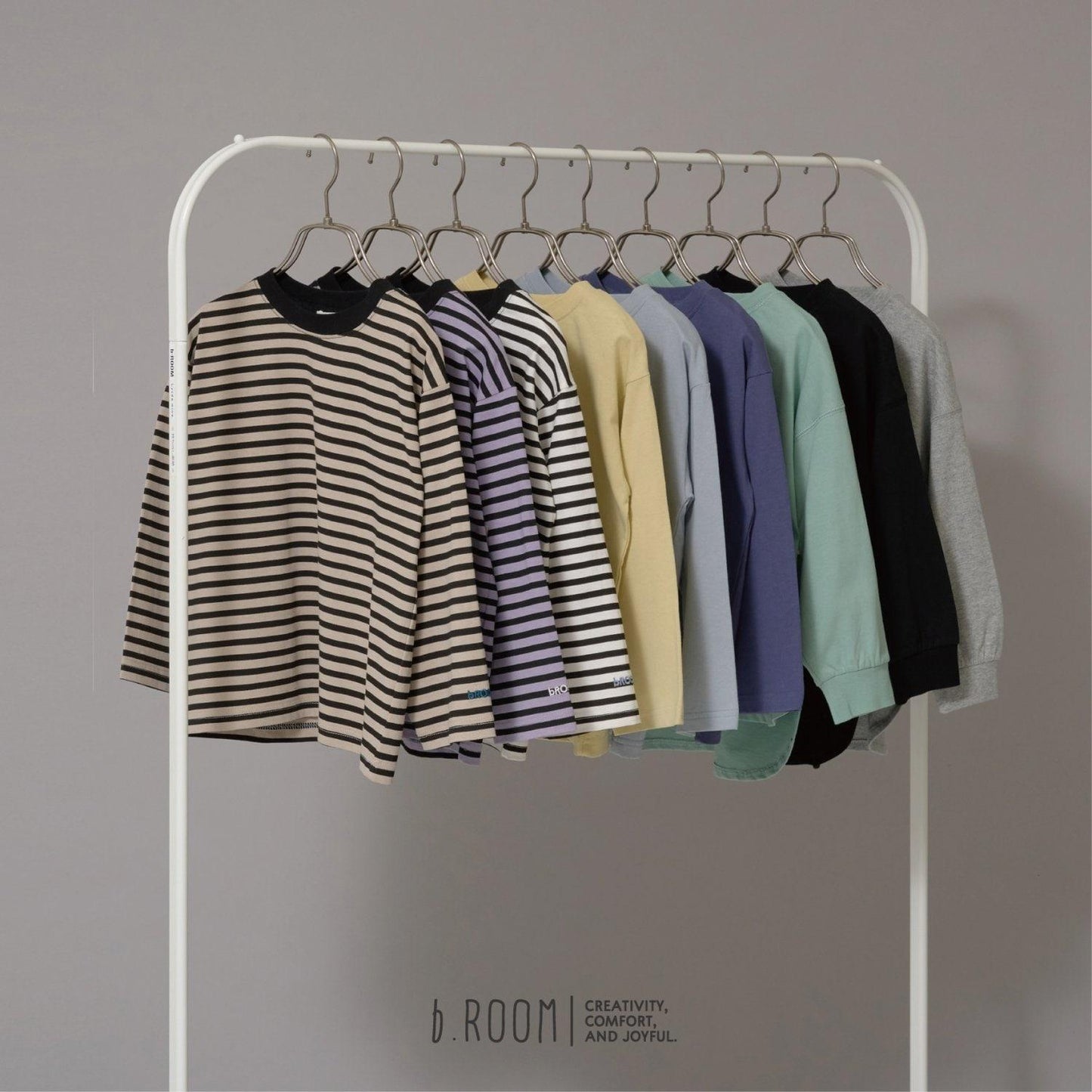 【日常標準服飾系列】寬鬆版型單點簡約長袖T恤