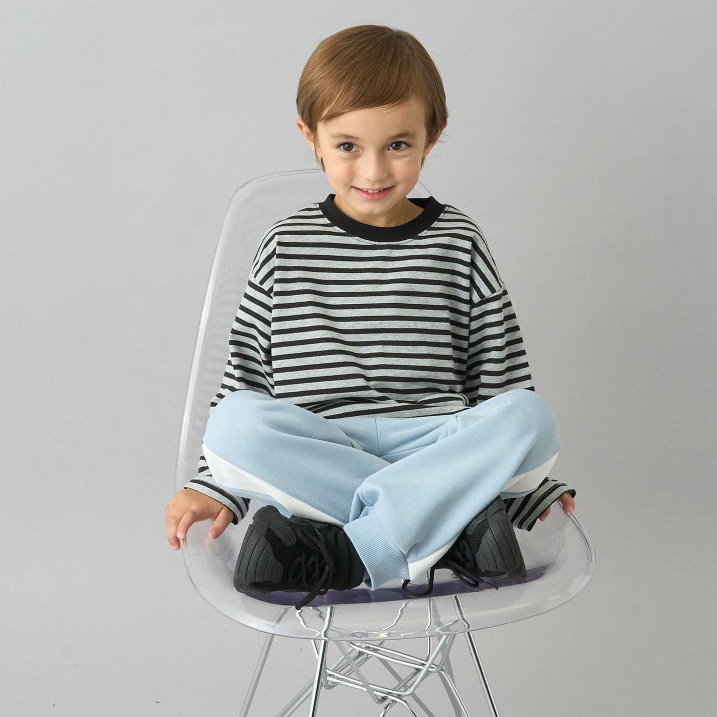 【日常標準服飾系列】【吸水速幹】寬鬆版型側邊條紋衛褲