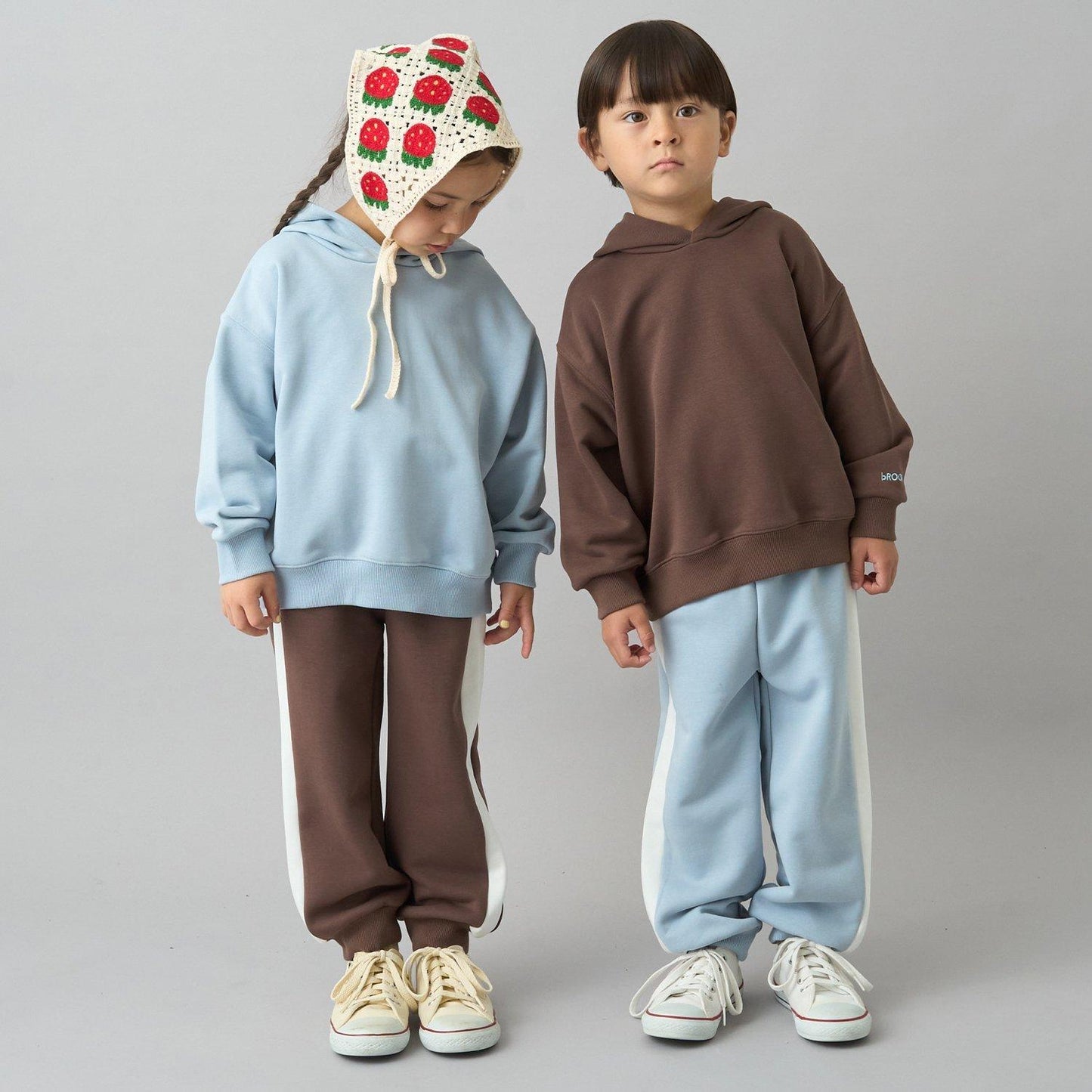 【日常標準服飾系列】【吸水速幹】寬鬆版型側邊條紋衛褲