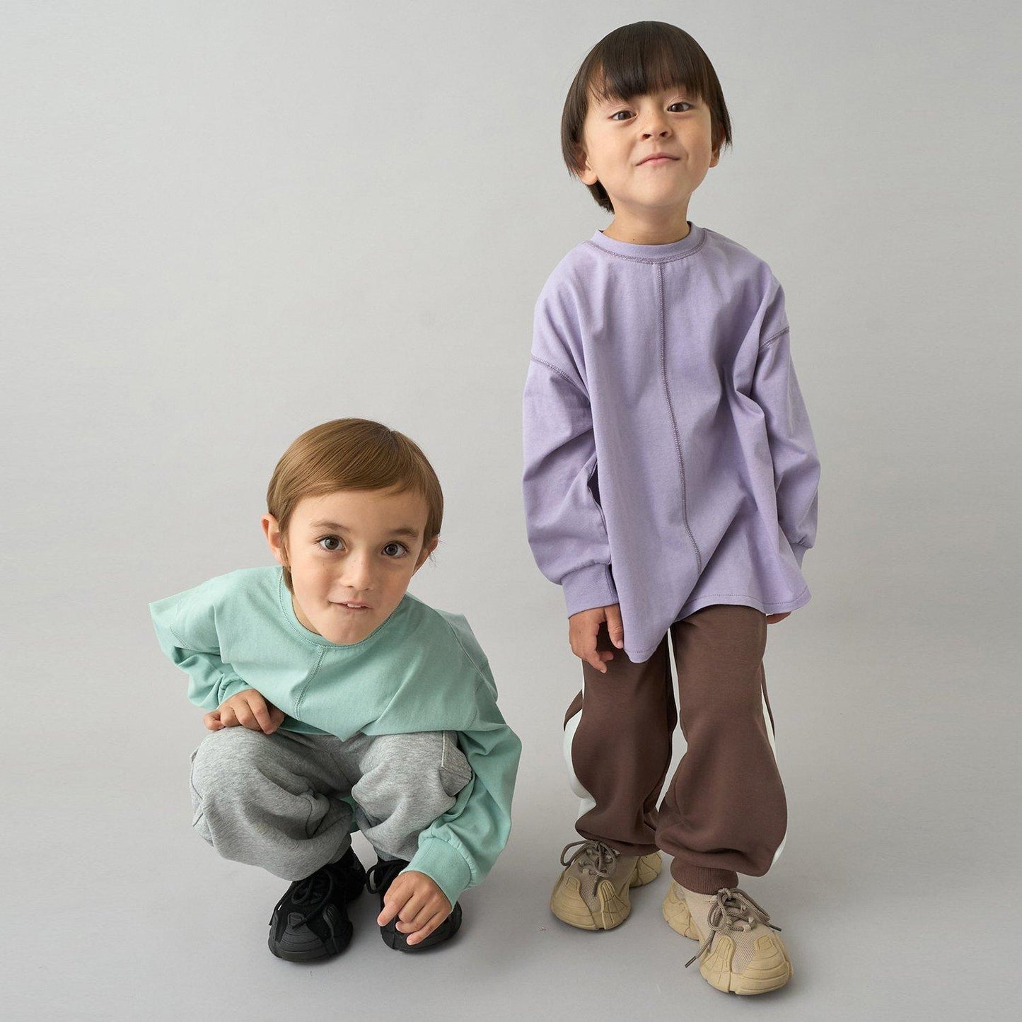 【日常標準服飾系列】【吸水速幹】寬鬆版型側邊條紋衛褲