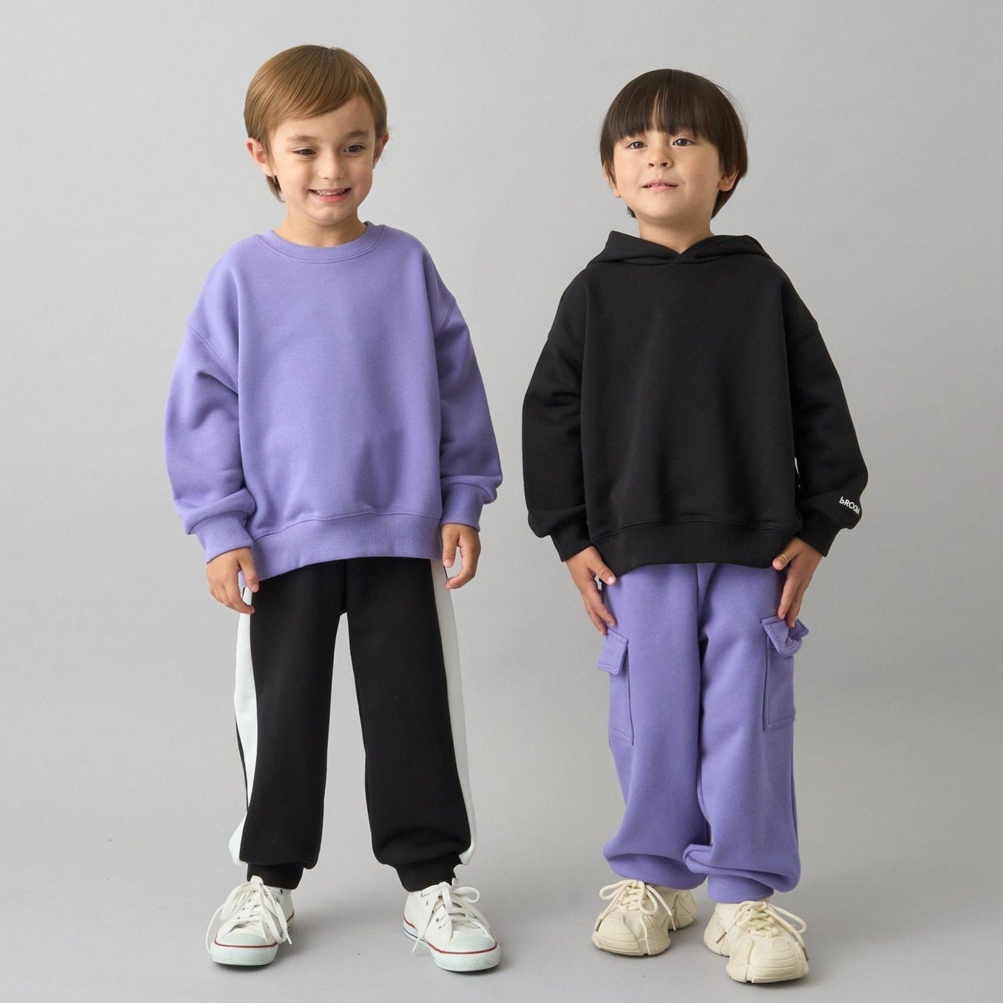 【日常標準服飾系列】【吸水速幹】寬鬆版型側邊條紋衛褲