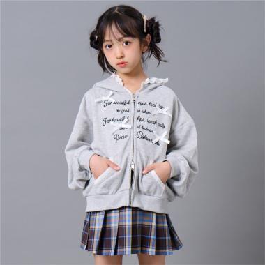 蕾絲拼接連帽衛衣