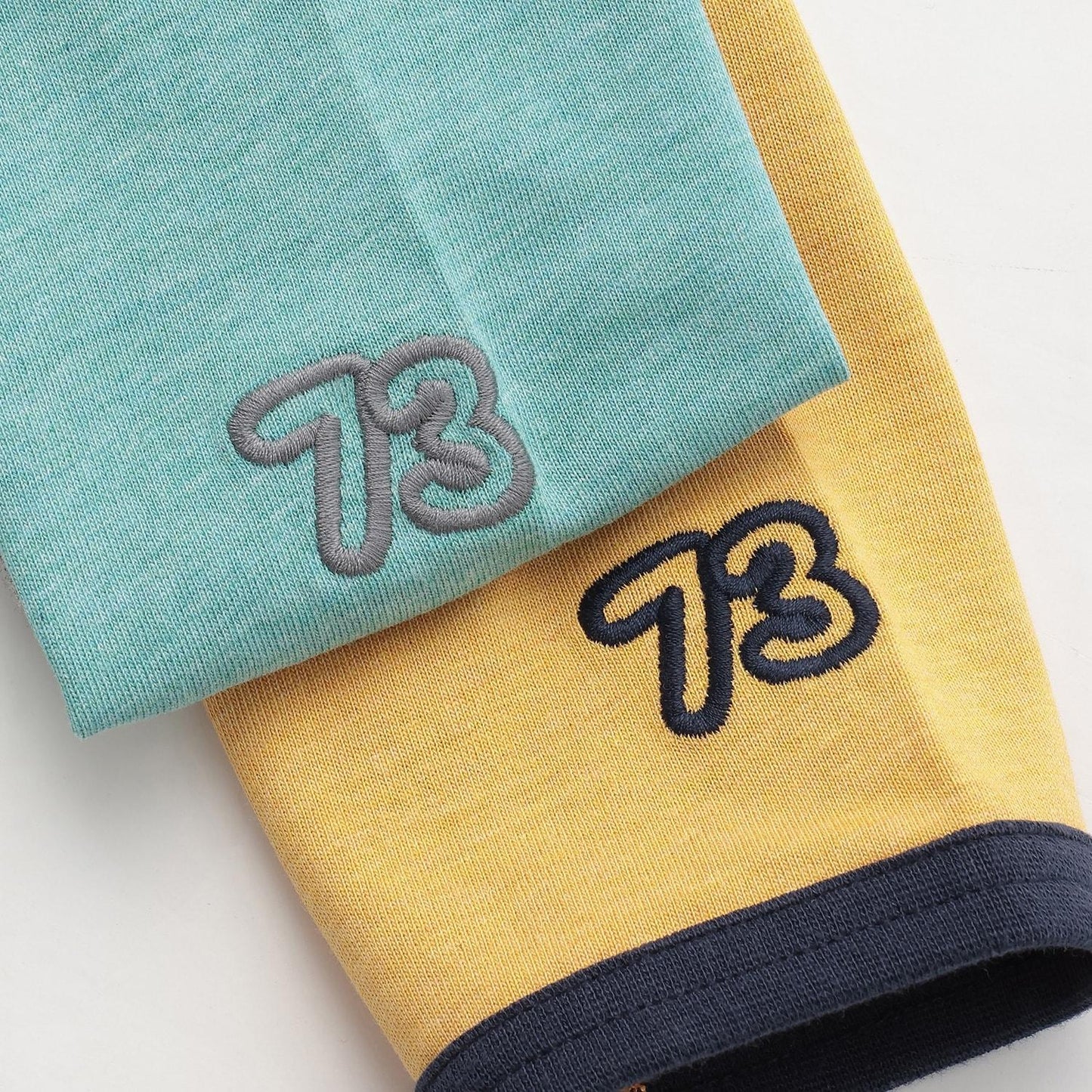 彩色標誌刺繡長袖T恤