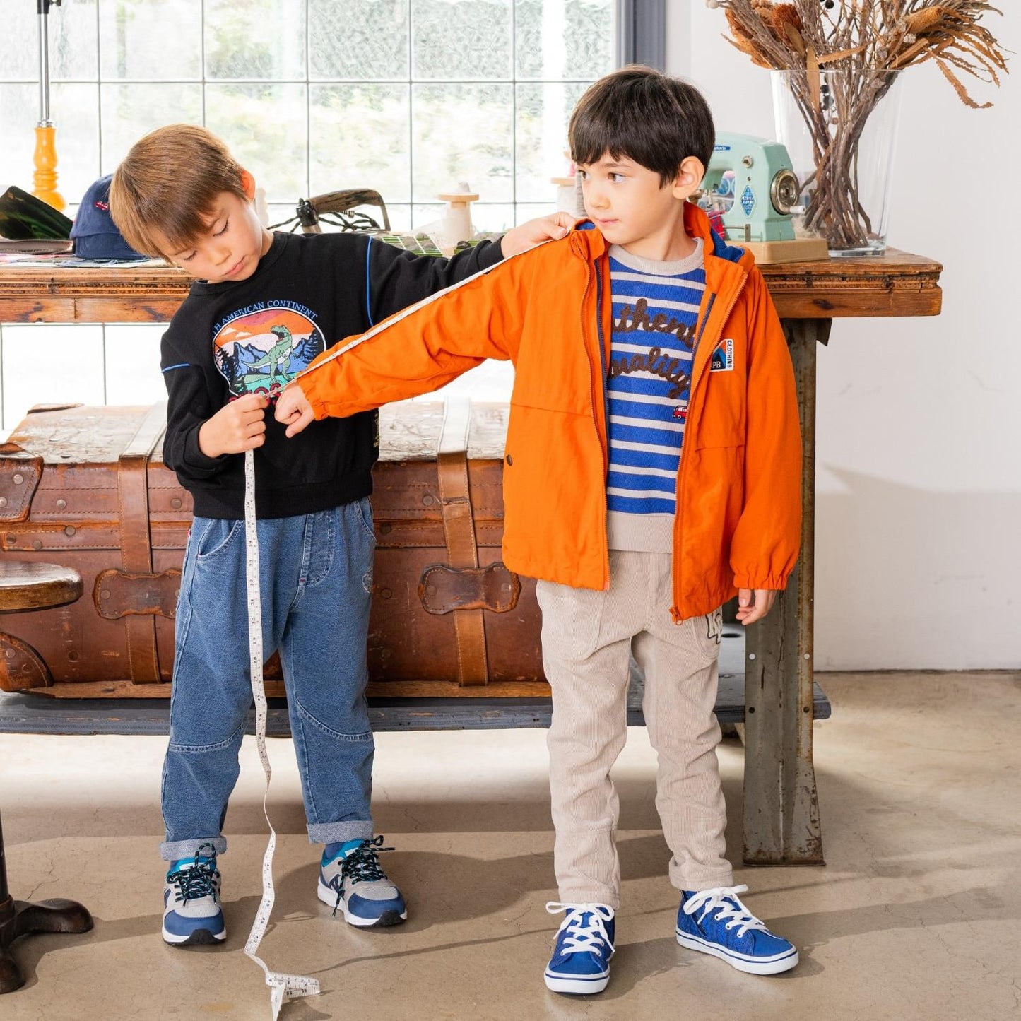 下襬拼接翻邊輕薄針織燈芯絨長褲