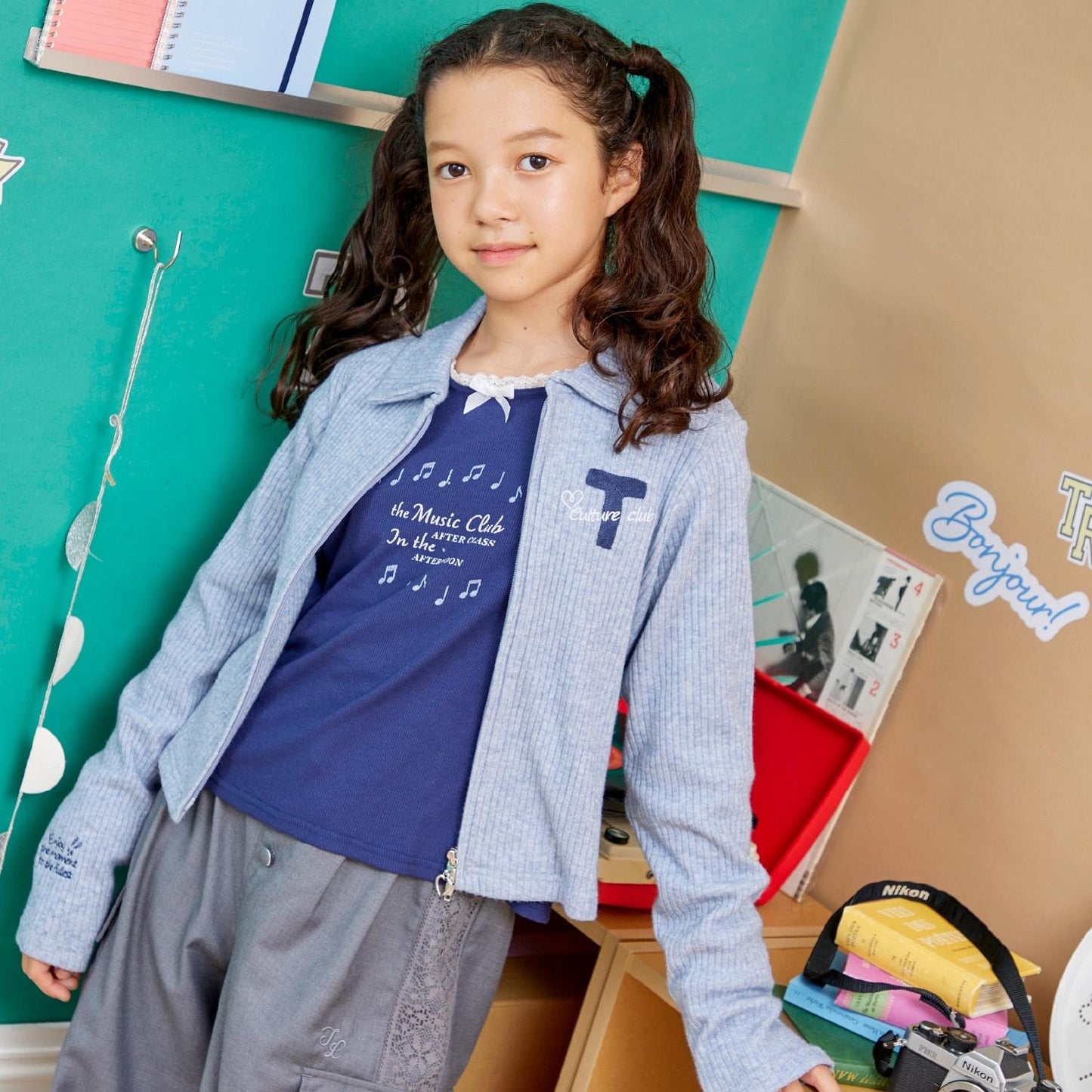 【Trois Lapins】領口蕾絲羅紋長袖T恤