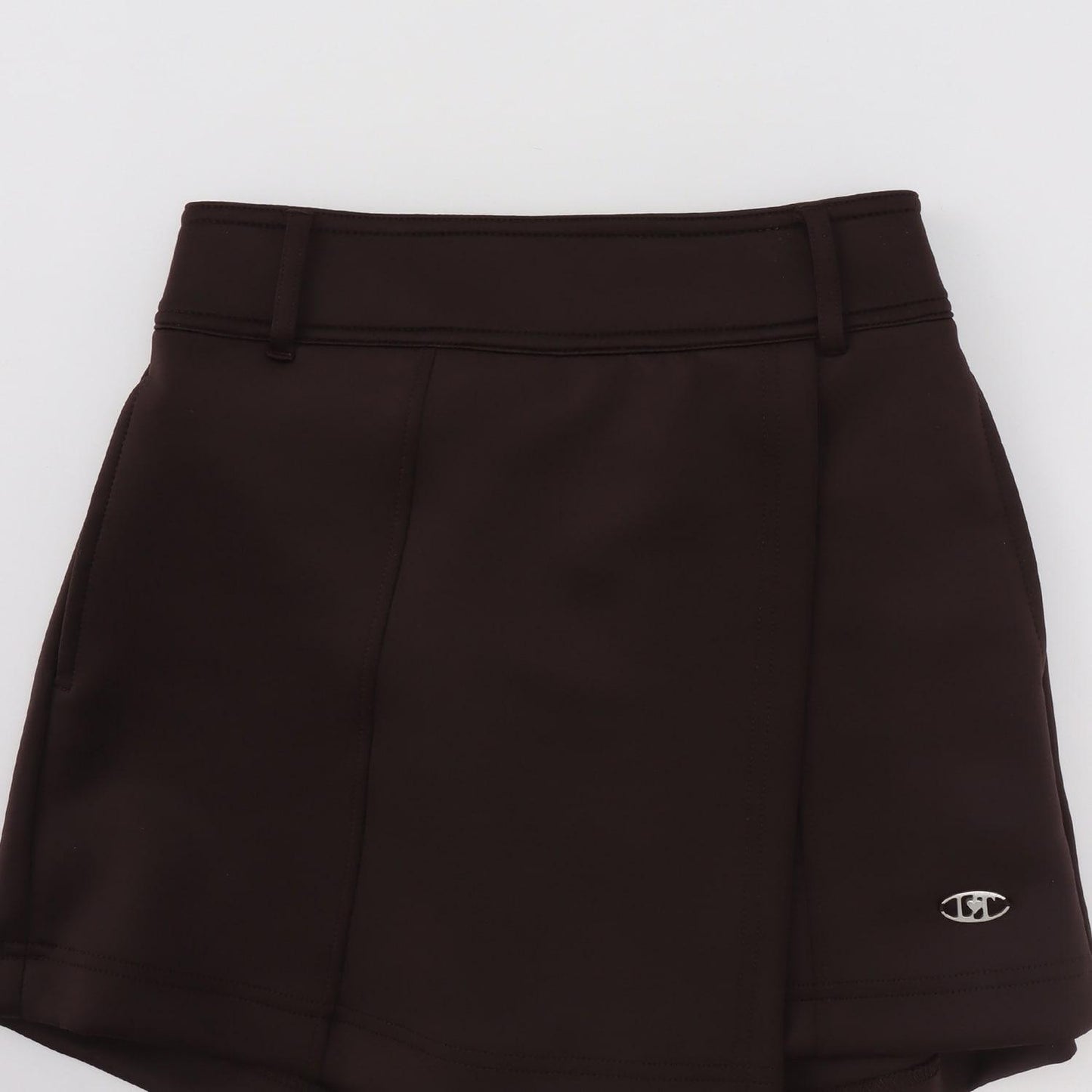 科技萊卡裹身風格短褲