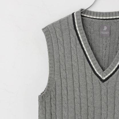 【畢業服】V領背心