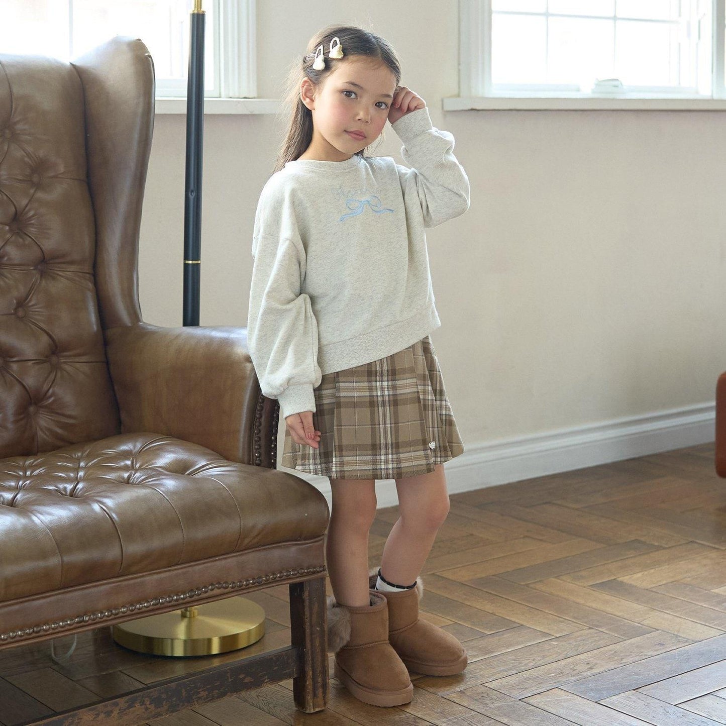 【毛球拜拜裡毛】蝴蝶結刺繡衛衣