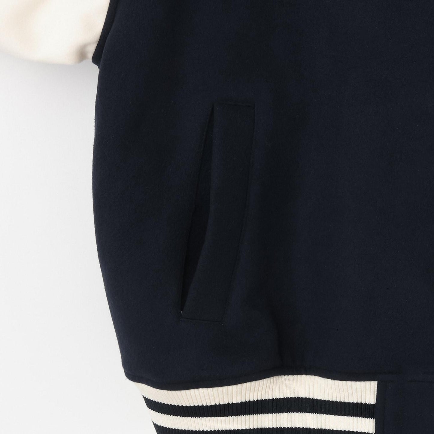 內襯絎縫棒球夾克