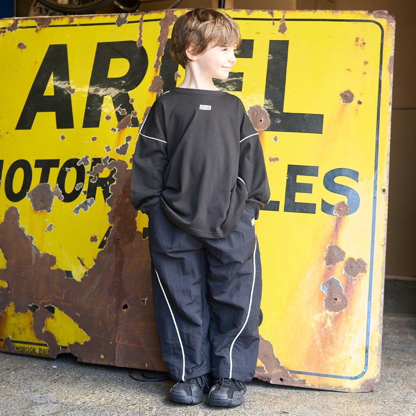 【MNCM】【可成套搭配】側邊條紋運動長褲