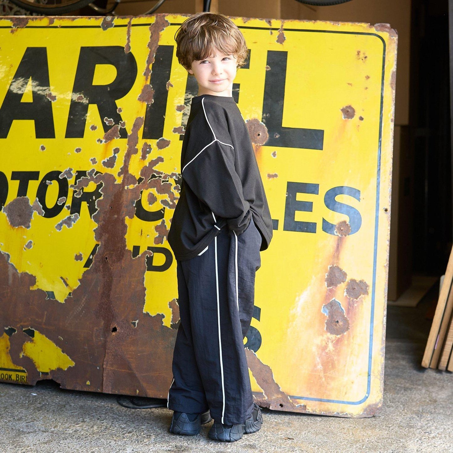 【MNCM】【可成套搭配】側邊條紋運動長褲