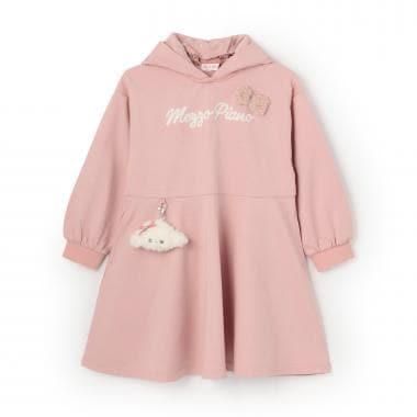 帶貴賓犬掛飾連帽連衣裙