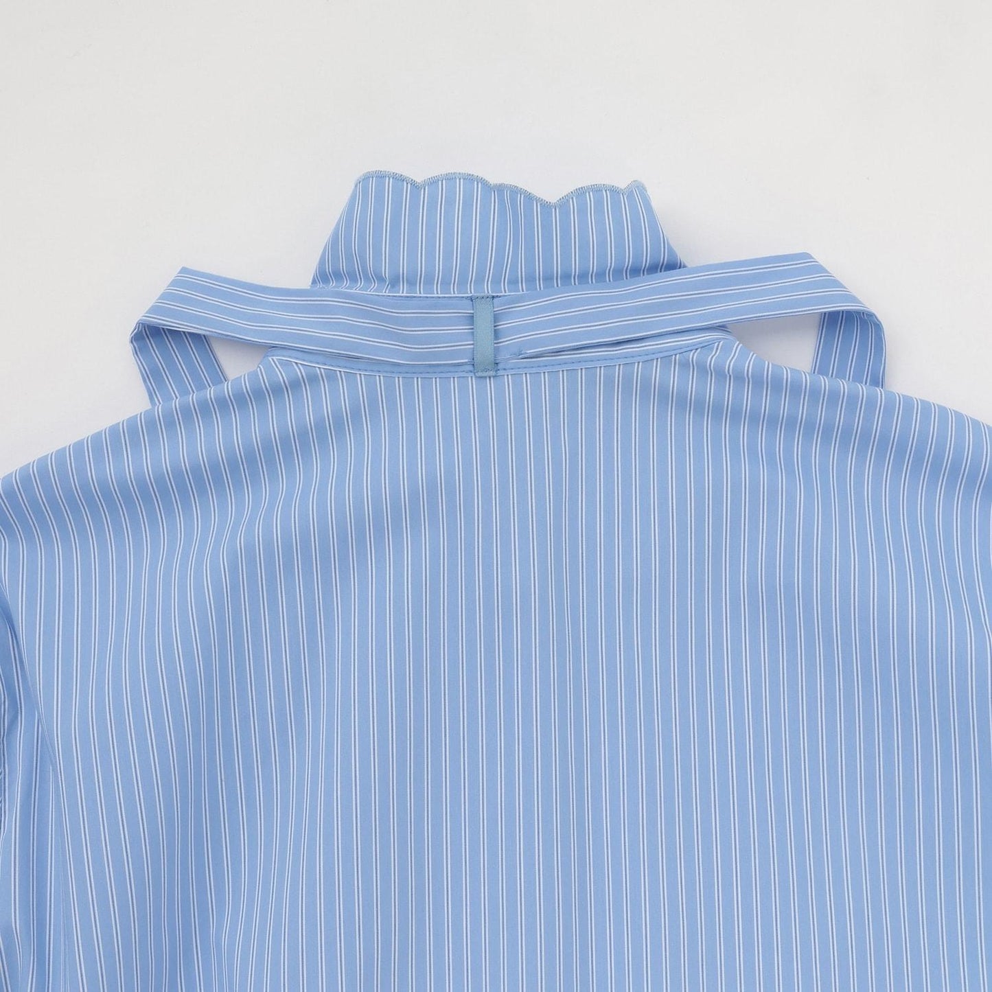 蕾絲領蝴蝶結襯衫