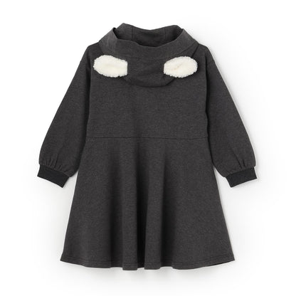 帶貴賓犬掛飾連帽連衣裙