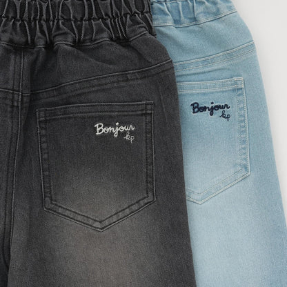 高腰微喇叭彈力牛仔褲