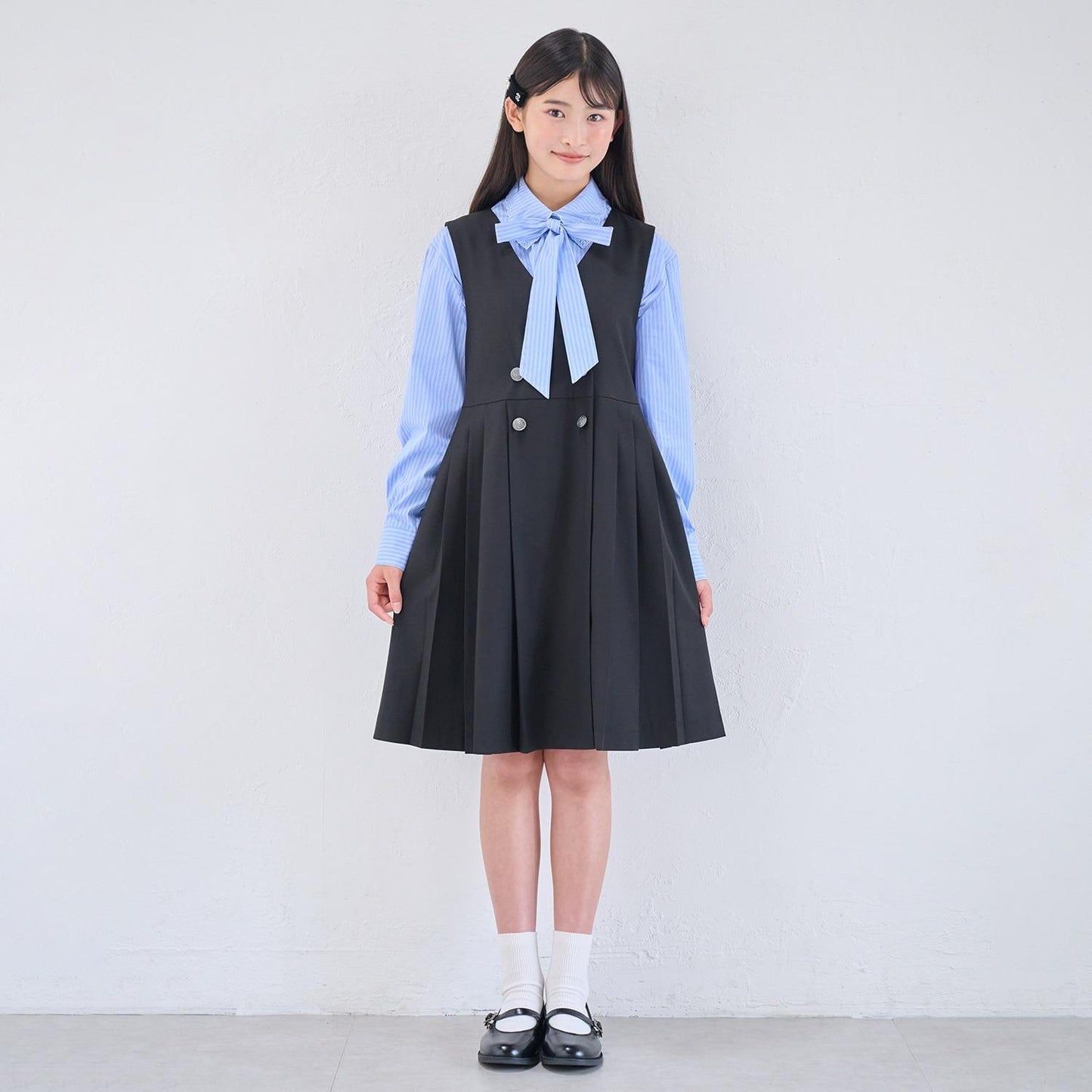 蕾絲領蝴蝶結襯衫