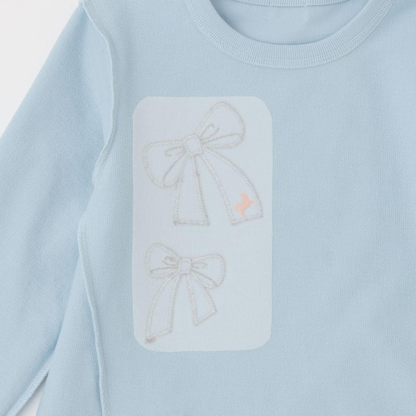 蝴蝶結貼花×下襬格紋衛衣