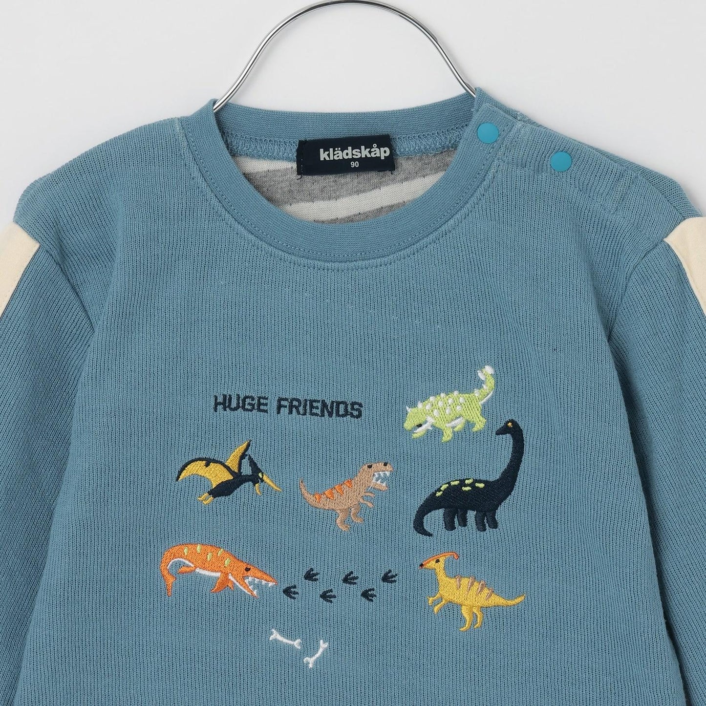 【人氣商品】【直營店無售】恐龍刺繡袖部條紋拼接長袖T恤