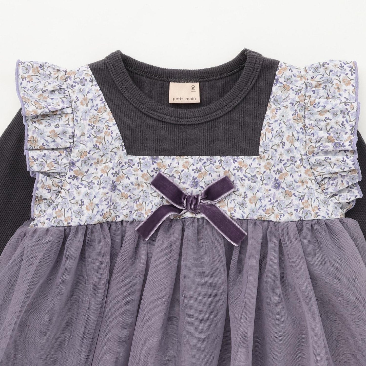 花朵網紗拼接長袖T恤