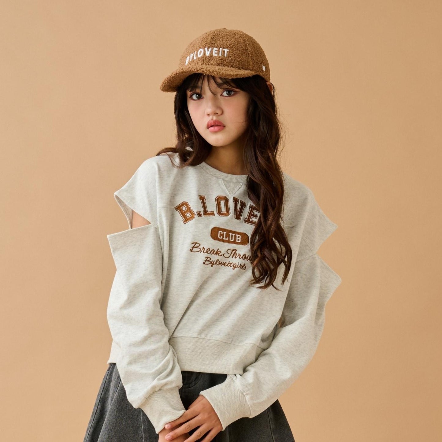 肩部開叉套頭衫