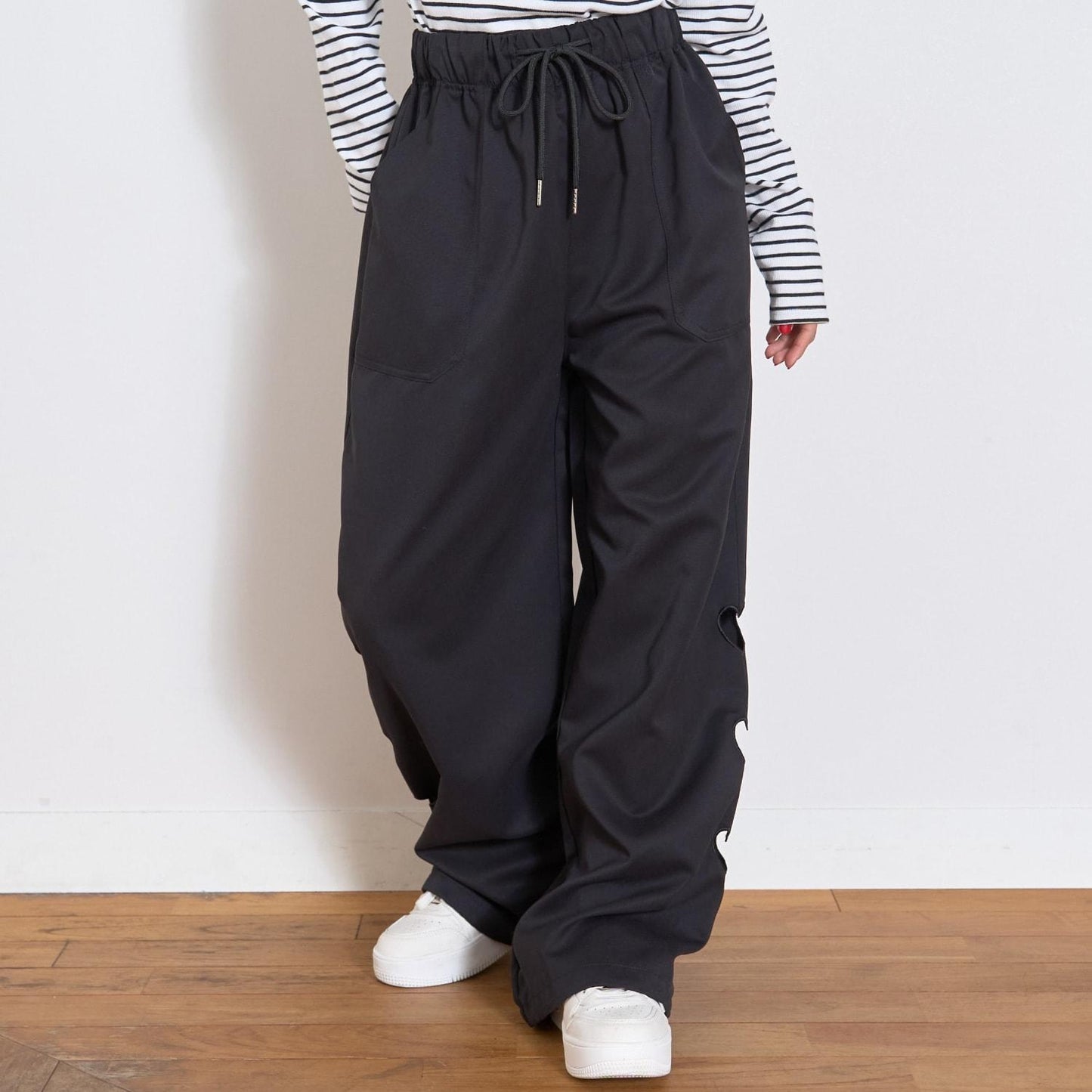 顯眼鏤空圖案長褲