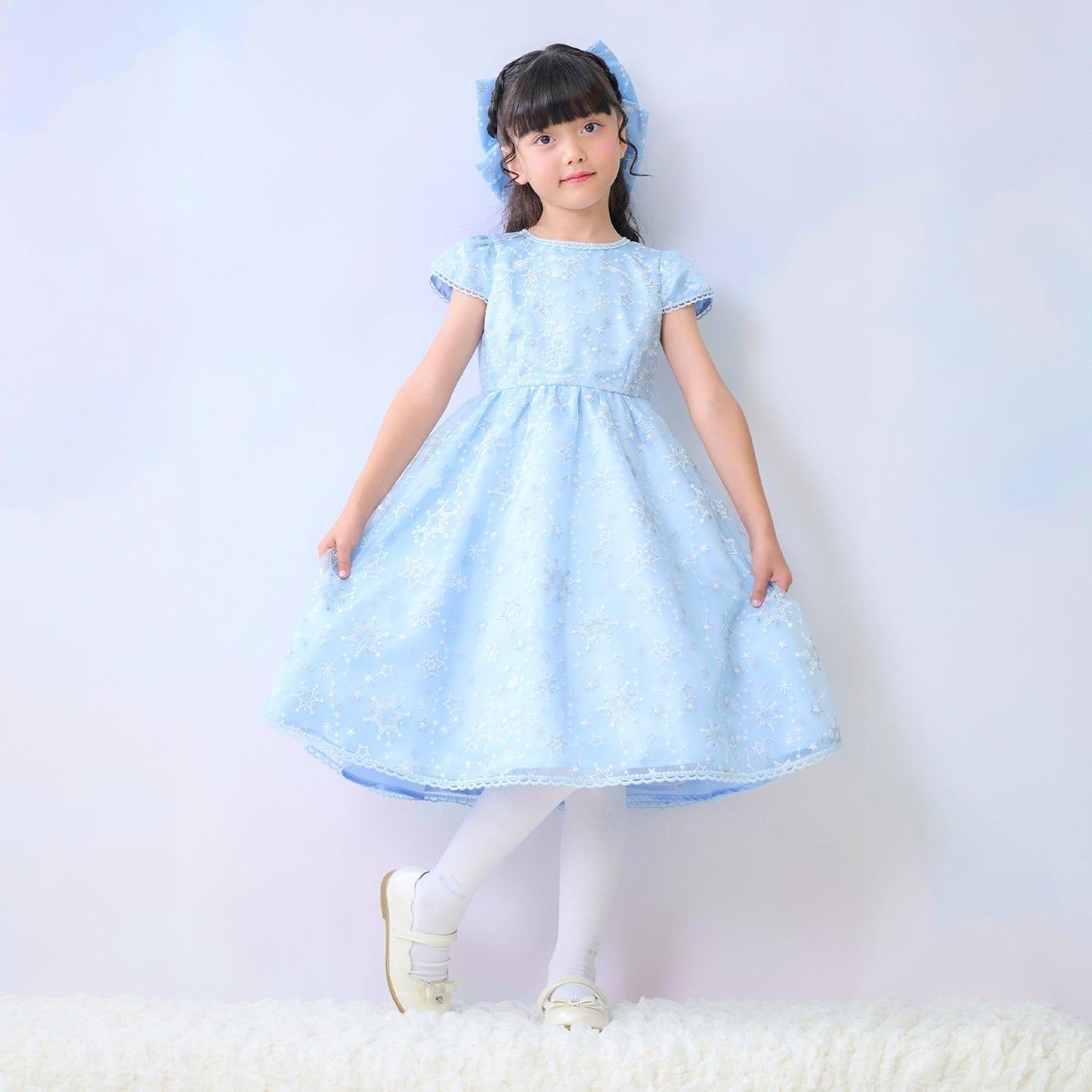 閃亮星星刺繡連衣裙