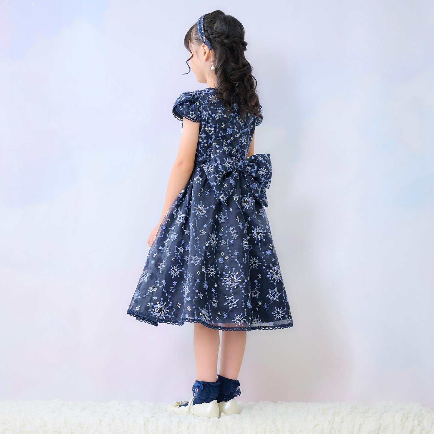 閃亮星星刺繡連衣裙