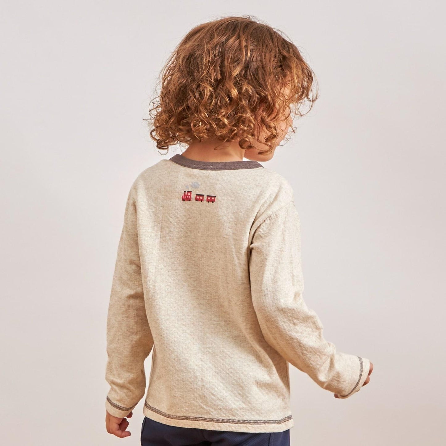 電車刺繡拼接長袖T恤