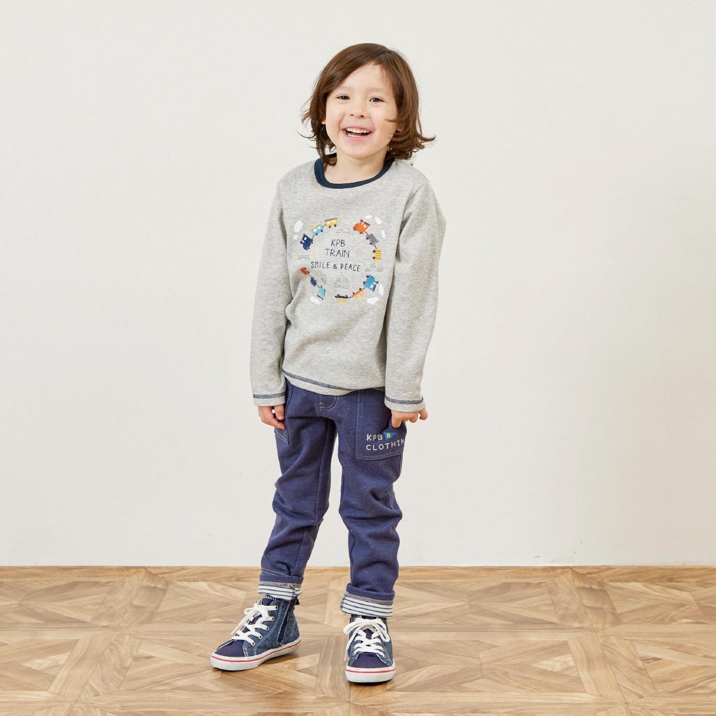 電車刺繡拼接長袖T恤