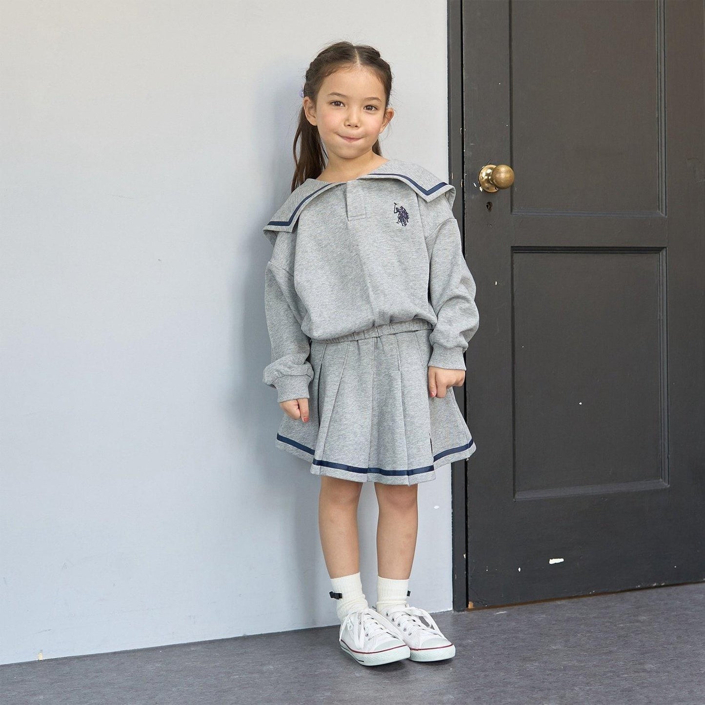 【U.S.POLO ASSN.】單點刺繡翻領衛衣