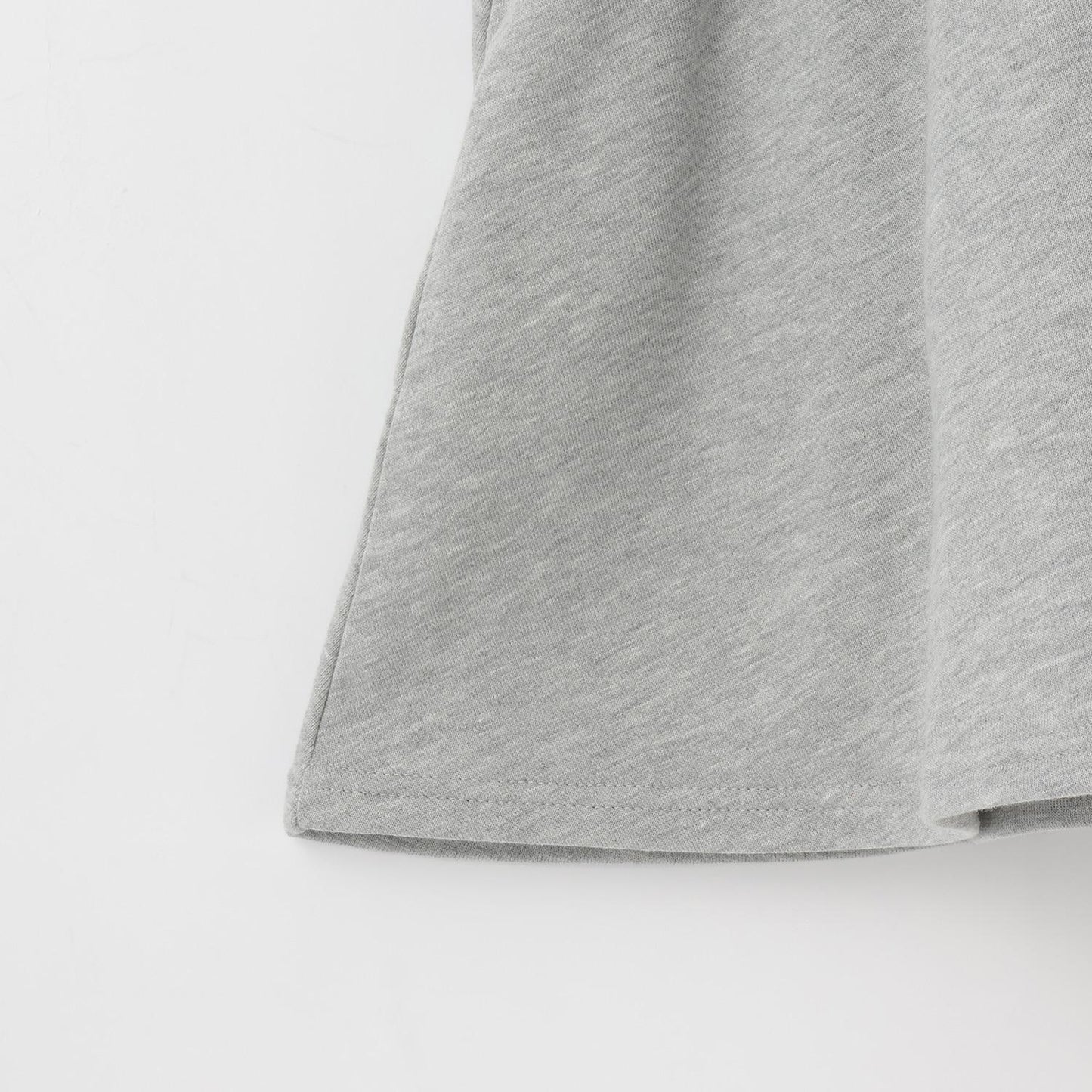 長袖運動連衣裙