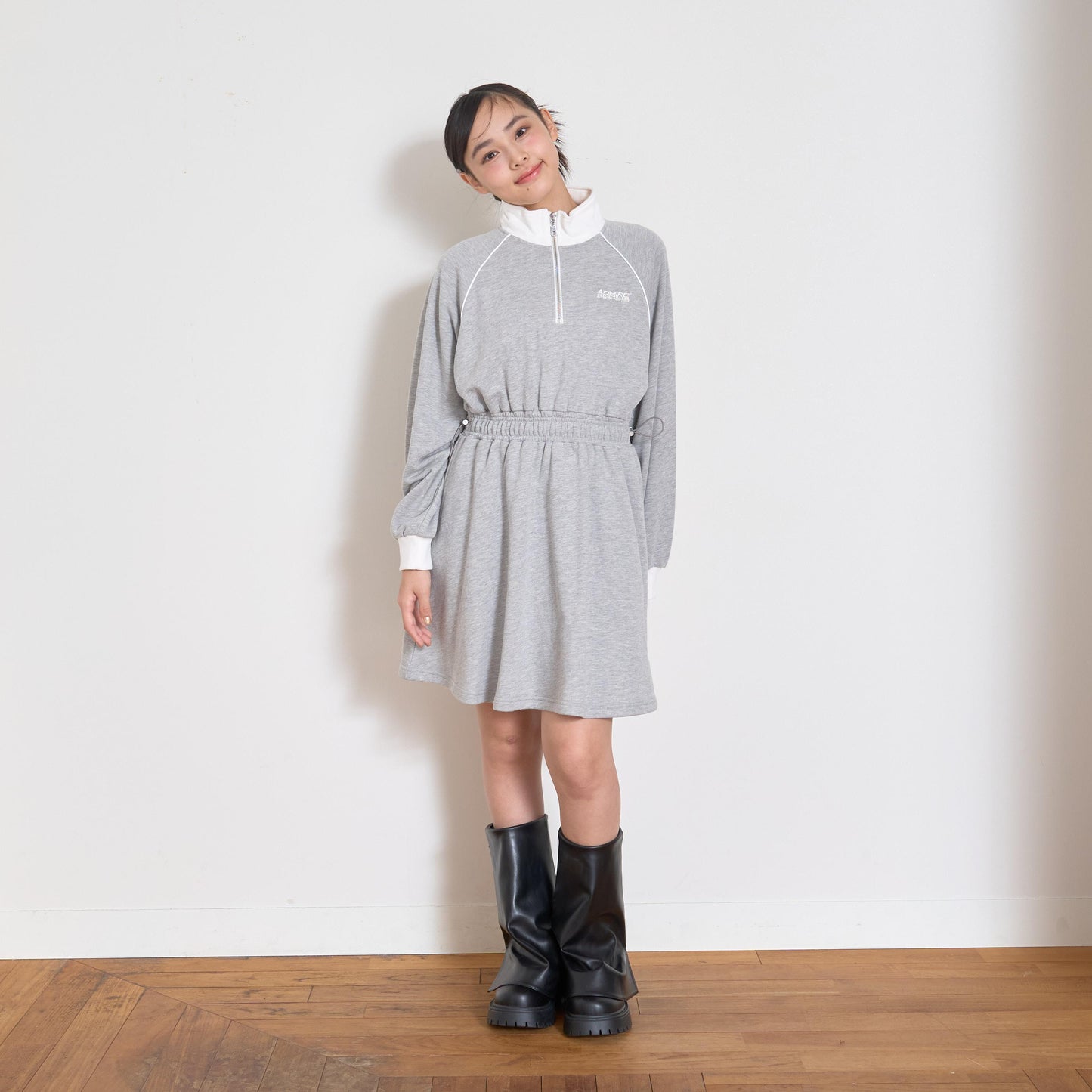 長袖運動連衣裙