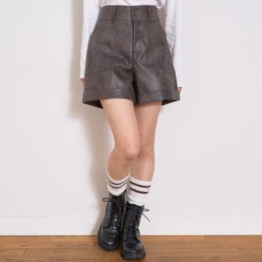 【LTXC】仿皮短褲