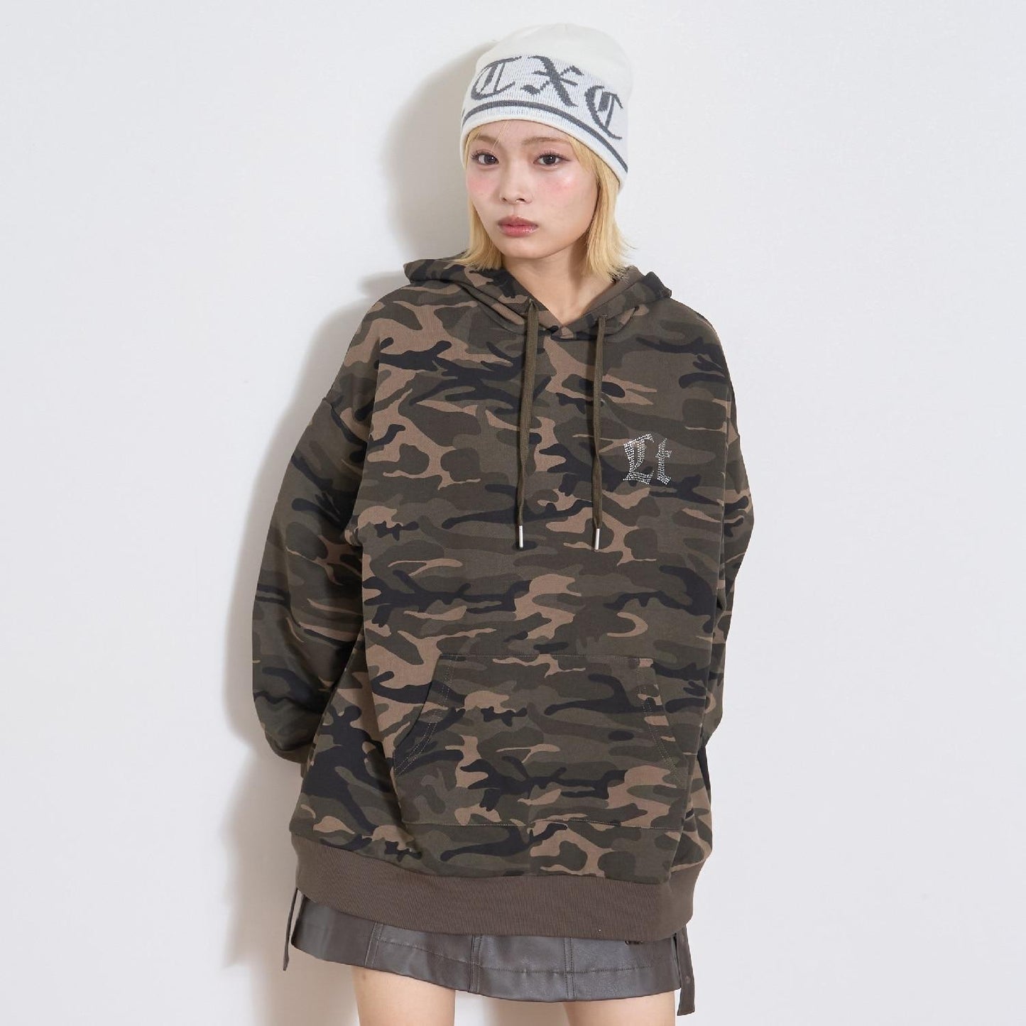 【LTXC】後背水鑽寬鬆連帽衛衣