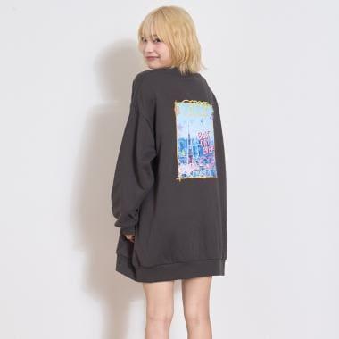 背面印花連衣裙