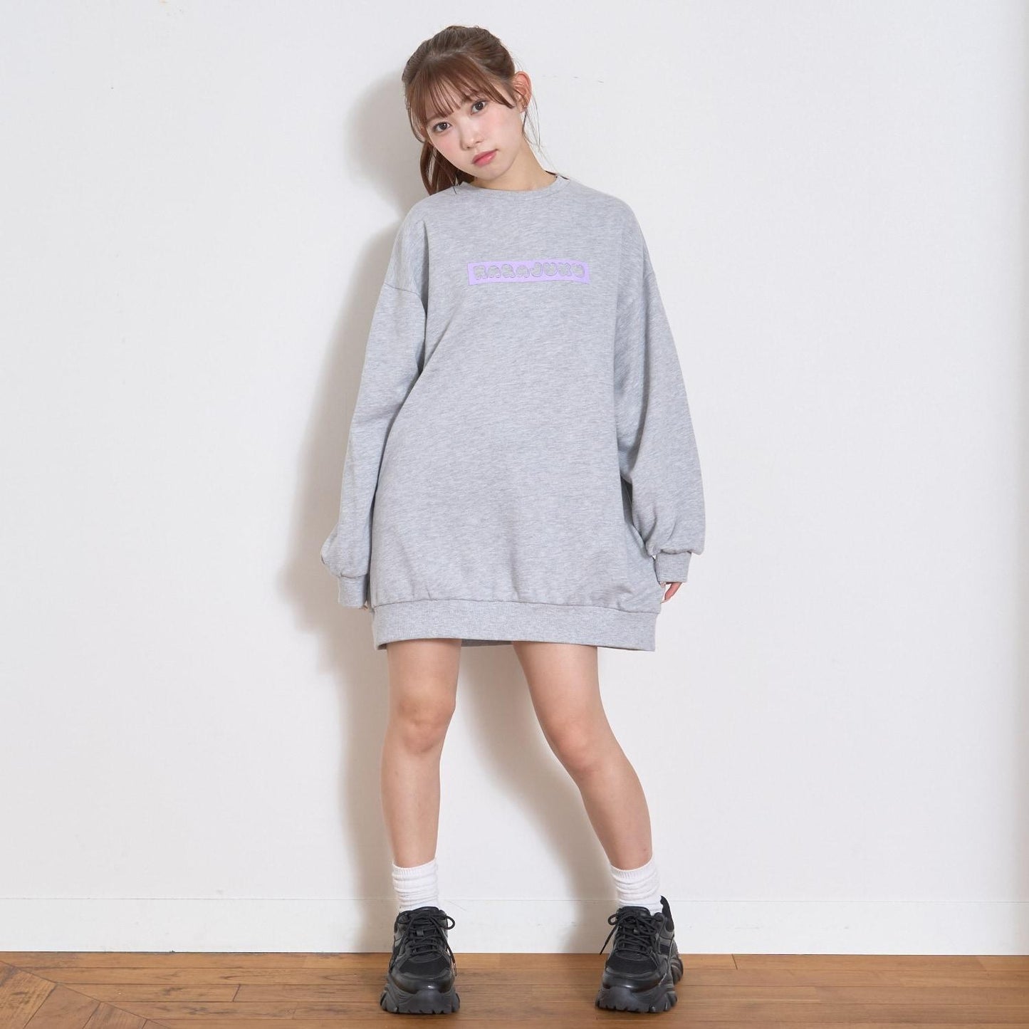 背面印花連衣裙