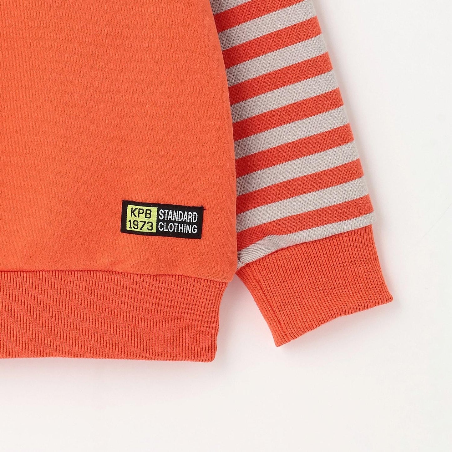 袖部條紋拼色衛衣