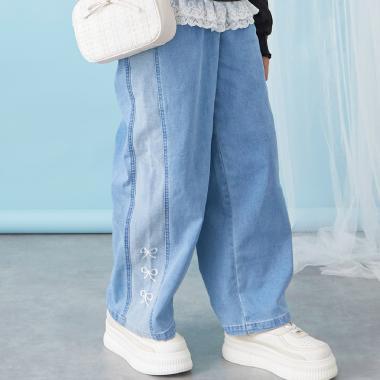 【trois lapins】蝴蝶結刺繡拼色牛仔褲