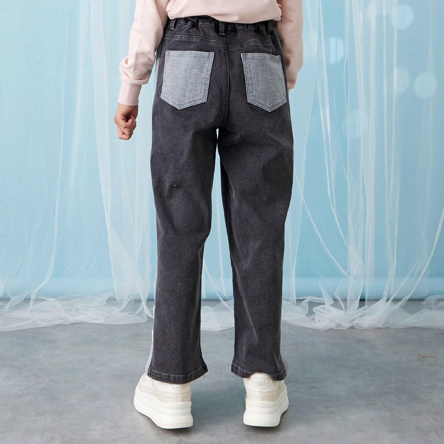 【trois lapins】蝴蝶結刺繡拼色牛仔褲