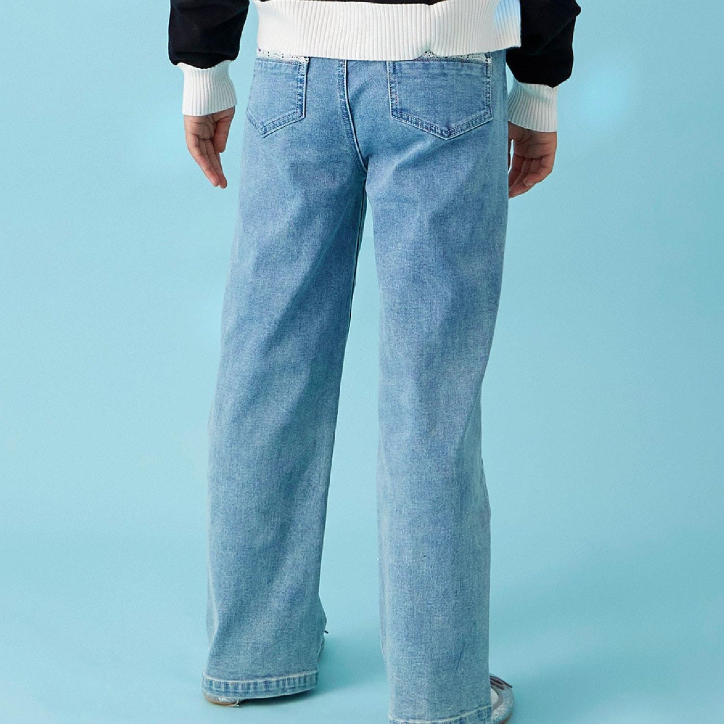 蕾絲拼接牛仔褲