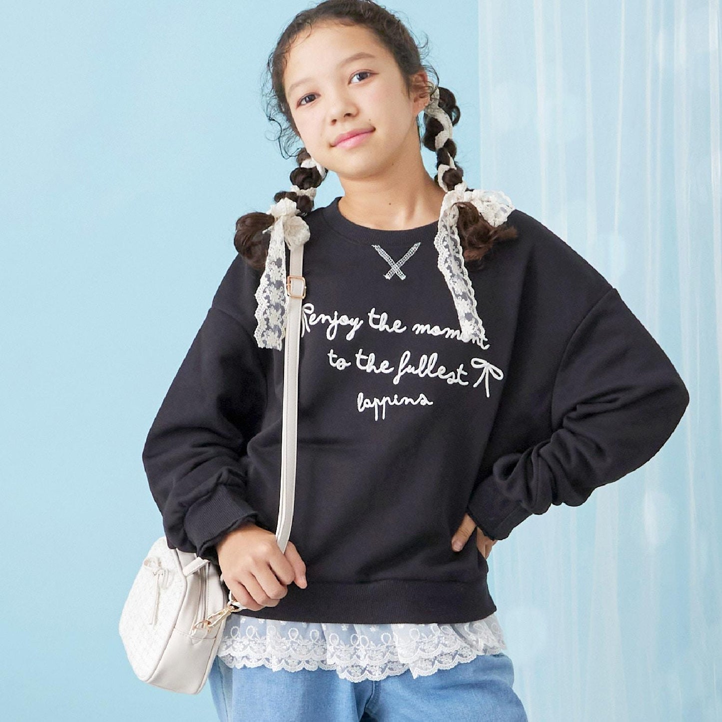 trois lapins 下襬蕾絲衛衣