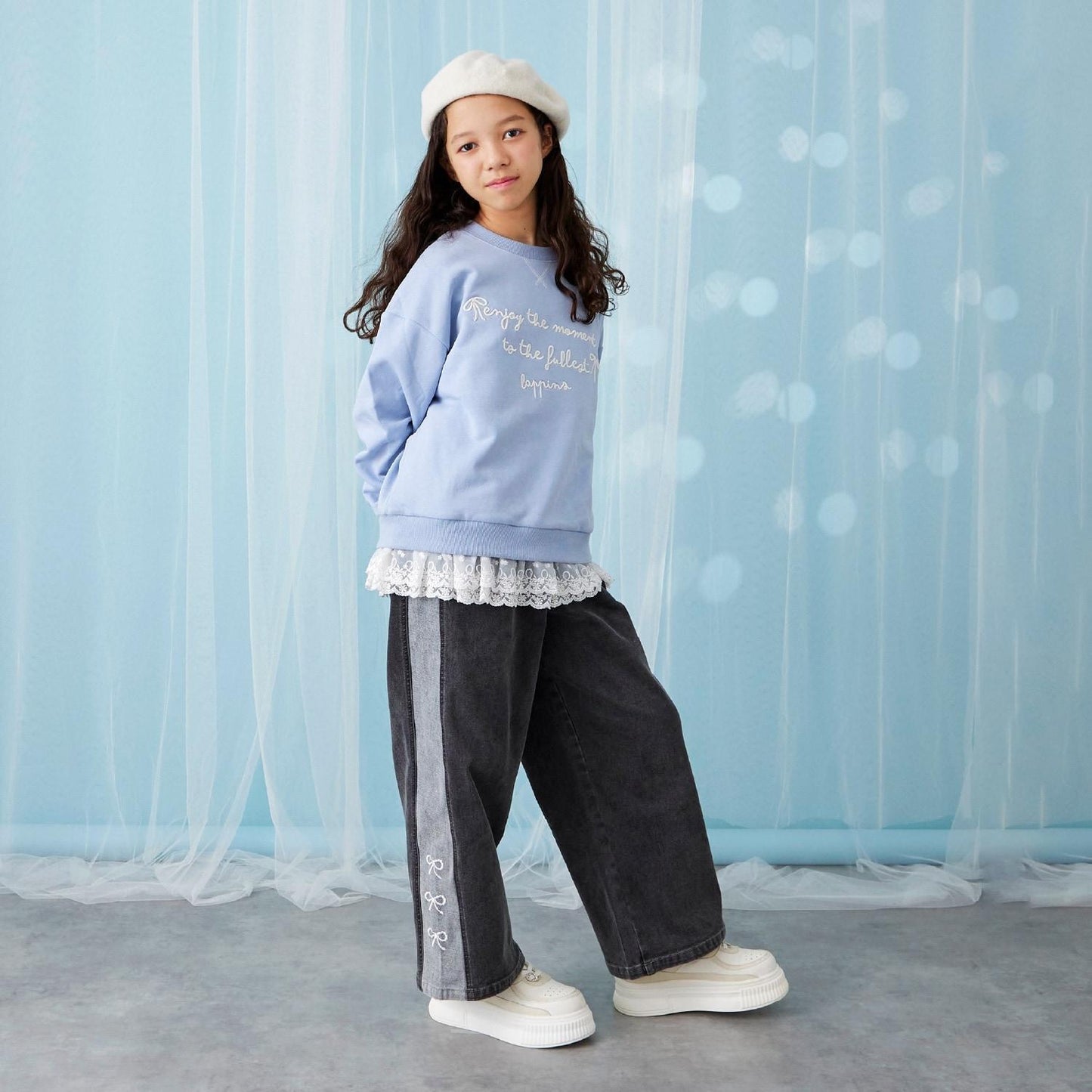 trois lapins 下襬蕾絲衛衣