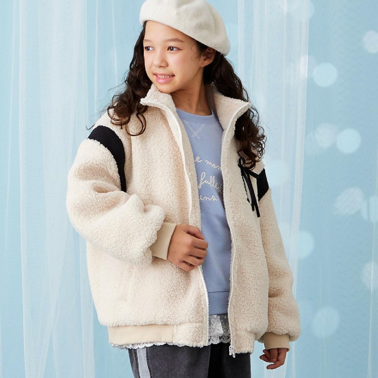 trois lapins 下襬蕾絲衛衣