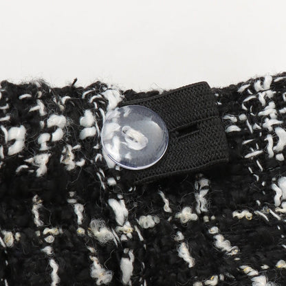 時尚顯瘦假日粗花呢短褲