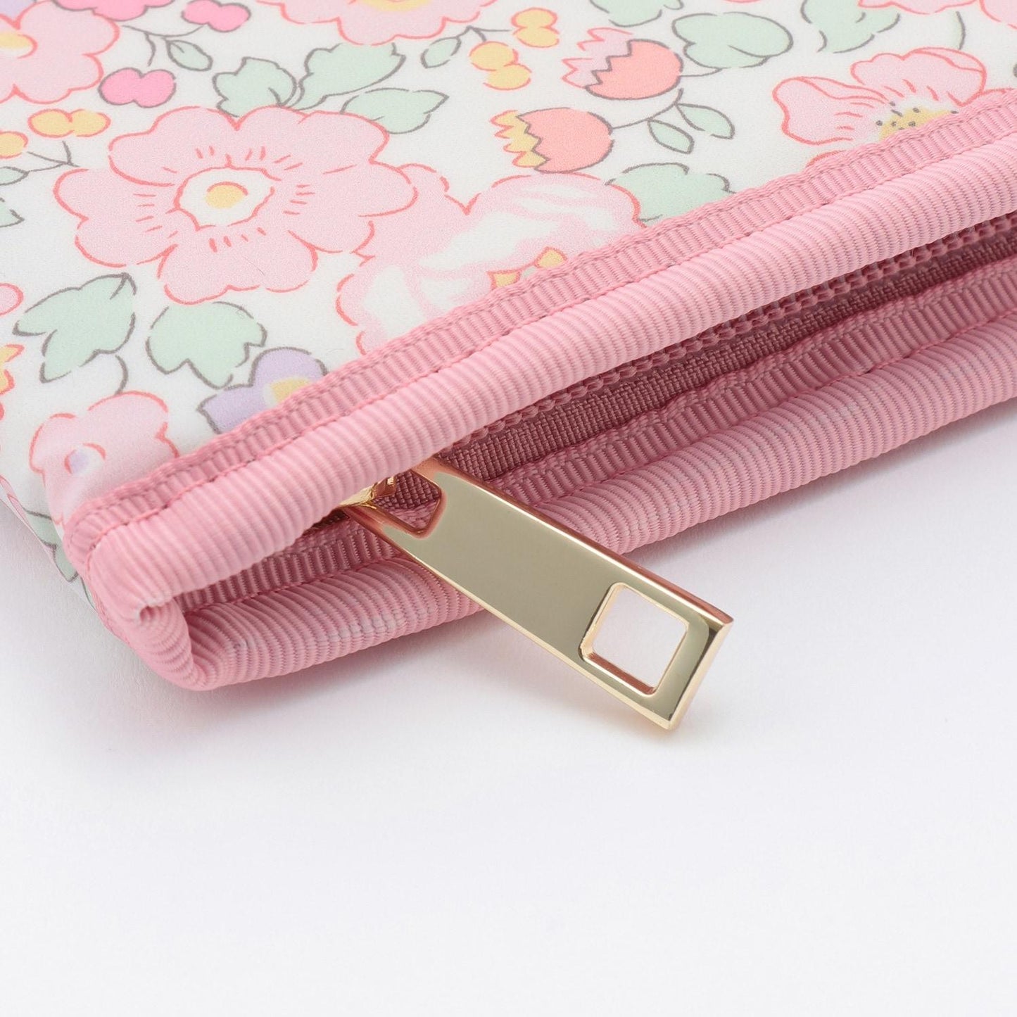 Liberty母子健康手冊包