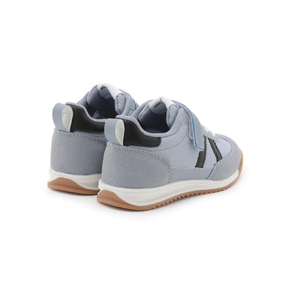 基礎款休閒運動鞋